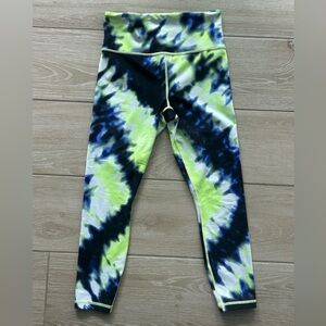 Athleta Blue and Yellow Tie-Dye 7/8 Leggings - Small